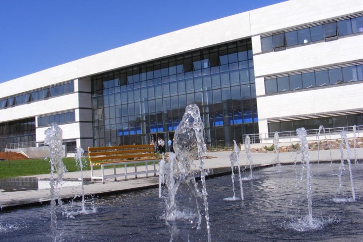 Arab International University/AIU