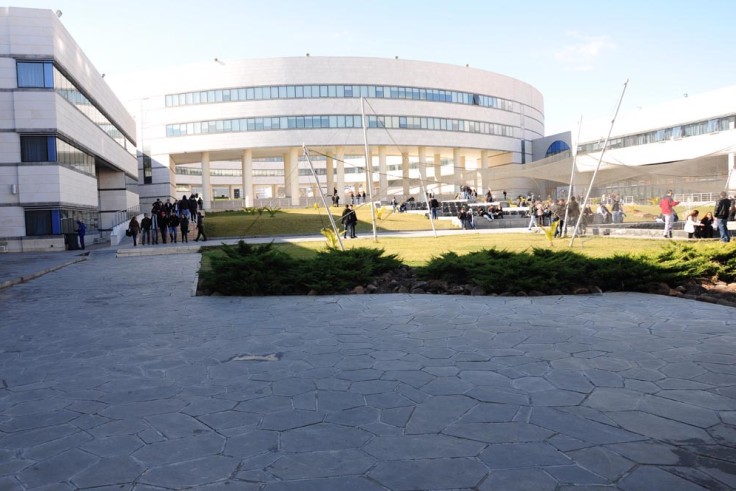 Arab International University/AIU