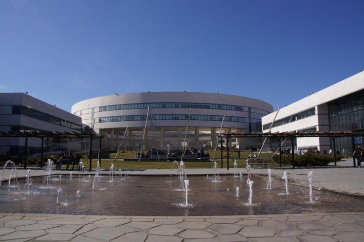 Arab International University/AIU