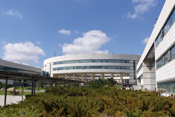 Arab International University/AIU
